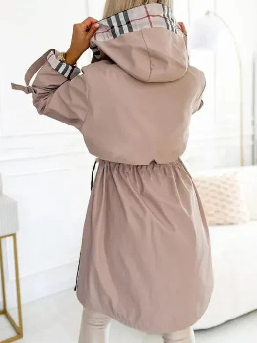 WATERPROOF & WINDPROOF COAT